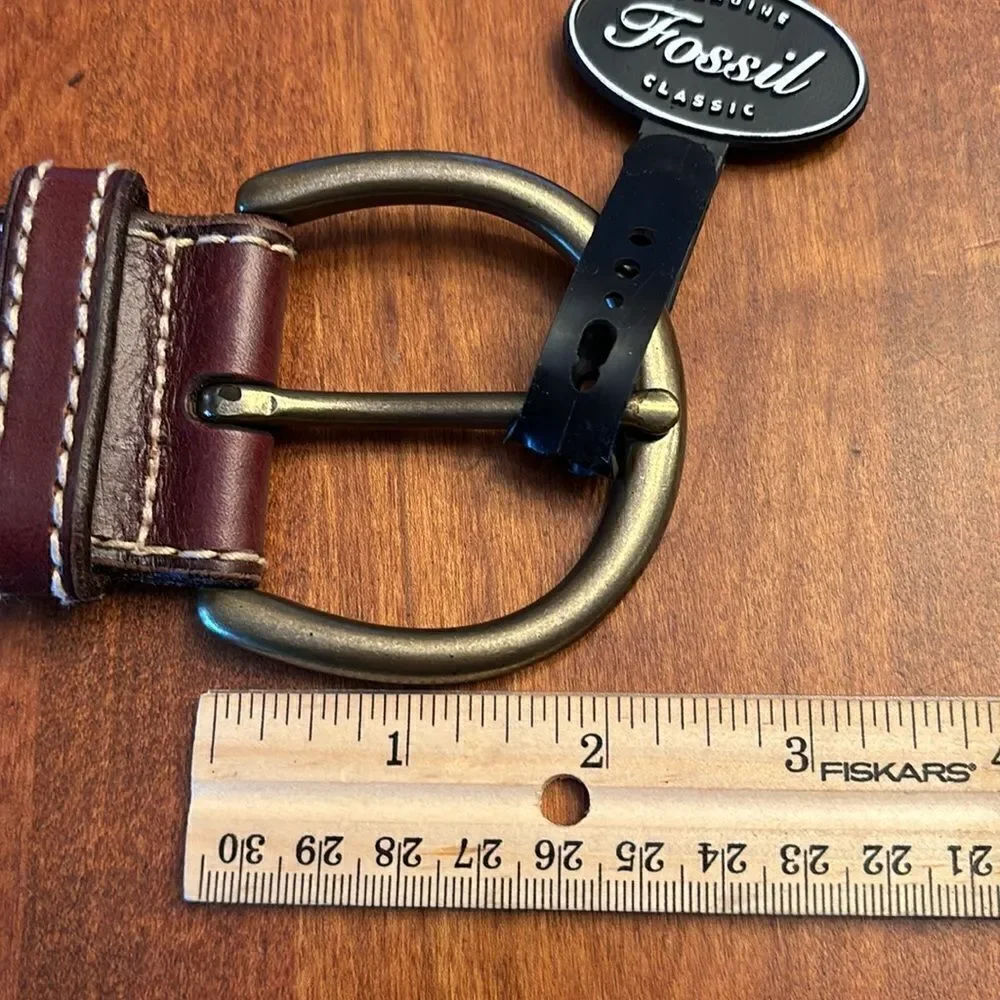 NEW. Fossil Key Grommets Brown Leather Belt - M